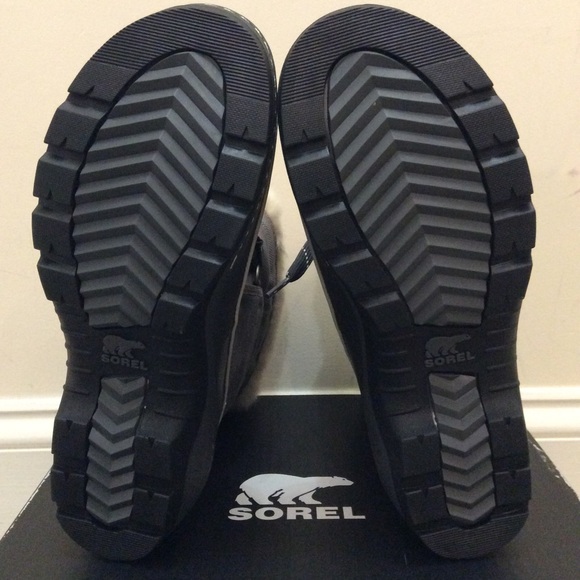 🆕 SOREL gray waterproof snow boots- size 7